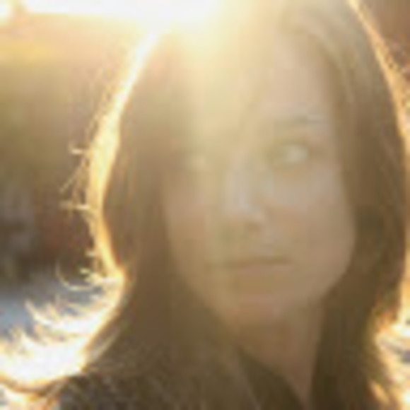 Meet your Posher, Mariette - Picture 1 of 1